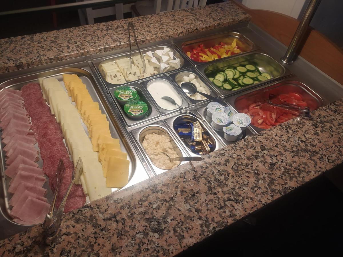 Na Losenici Nicov  Luaran gambar